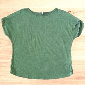 Colette Cotton Tee size M